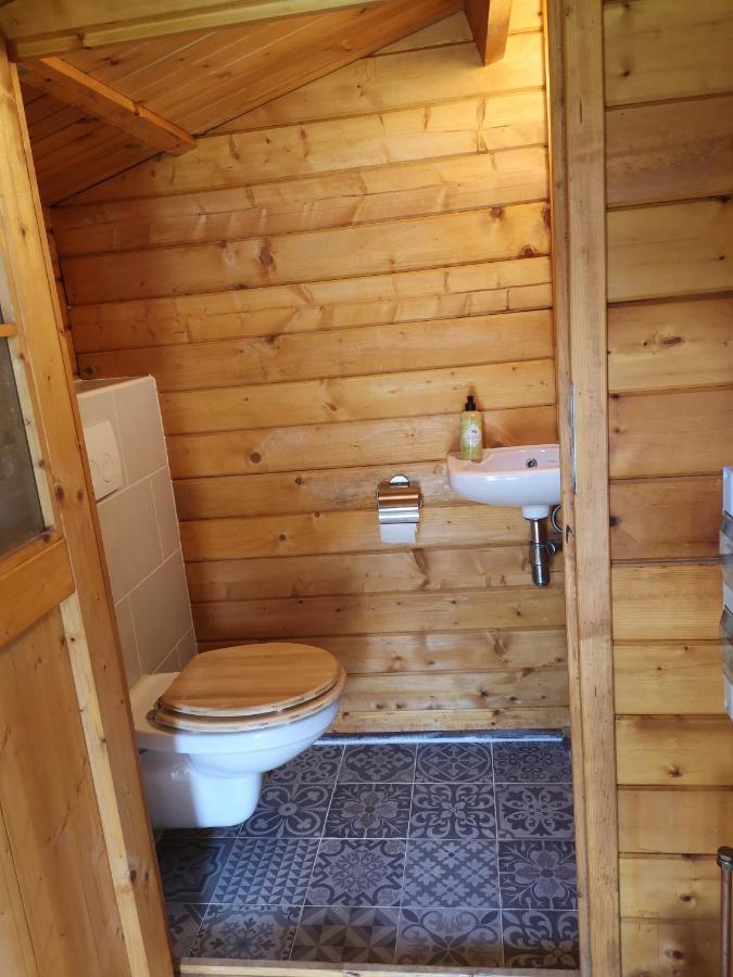 Ruime Romantische Blokhut Zwaanshoek Экстерьер фото